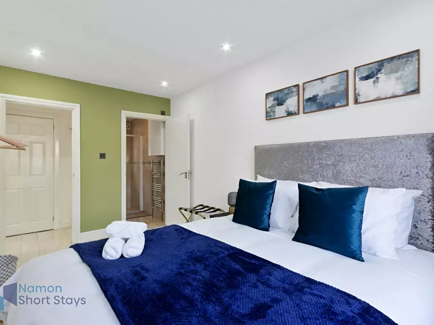 Immagine 4 di Casa indipendente in affitto  in Windermere Road a Croydon