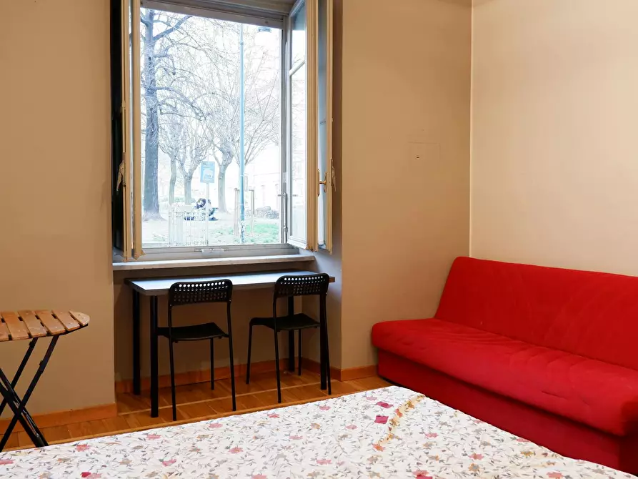Immagine 5 di Camera in affitto  in Via dei Mille a Torino