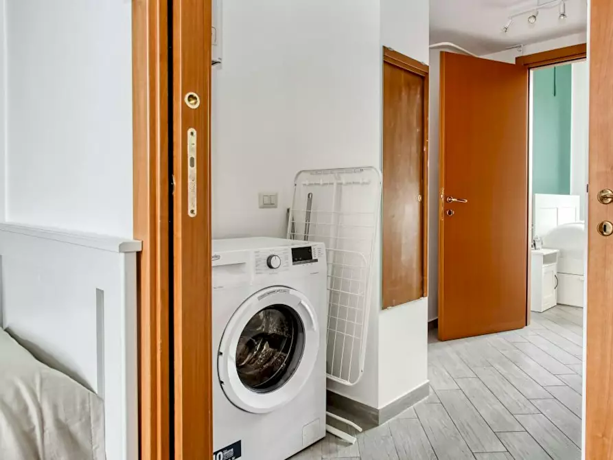 Immagine 10 di Camera in affitto  in Via Giovanni Pezzotti a Milano