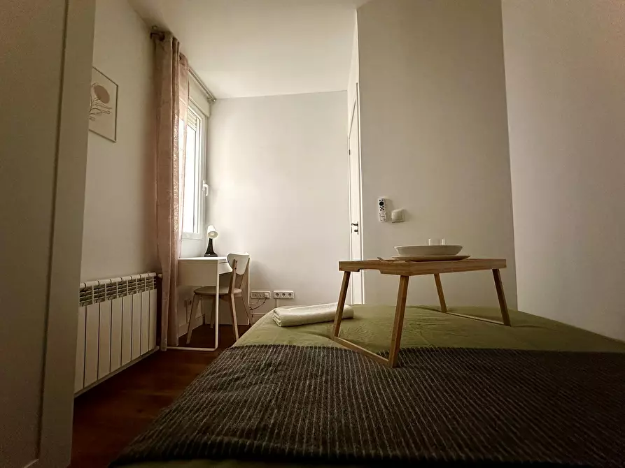 Immagine 3 di Camera in affitto  in Calle de Caravaca a Madrid