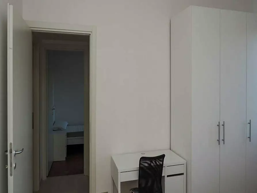 Immagine 5 di Camera in affitto  in Via Vincenzo Giordano Orsini a Milano