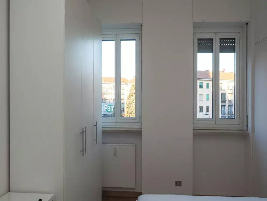 Immagine 4 di Camera in affitto  in Via Vincenzo Giordano Orsini a Milano