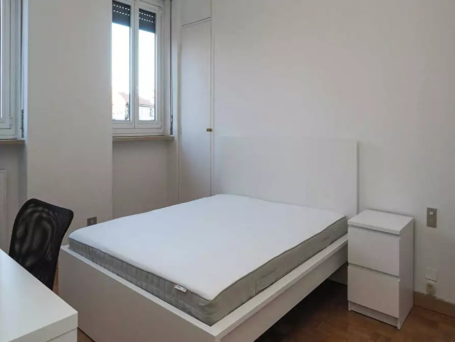 Immagine 1 di Camera in affitto  in Via Vincenzo Giordano Orsini a Milano