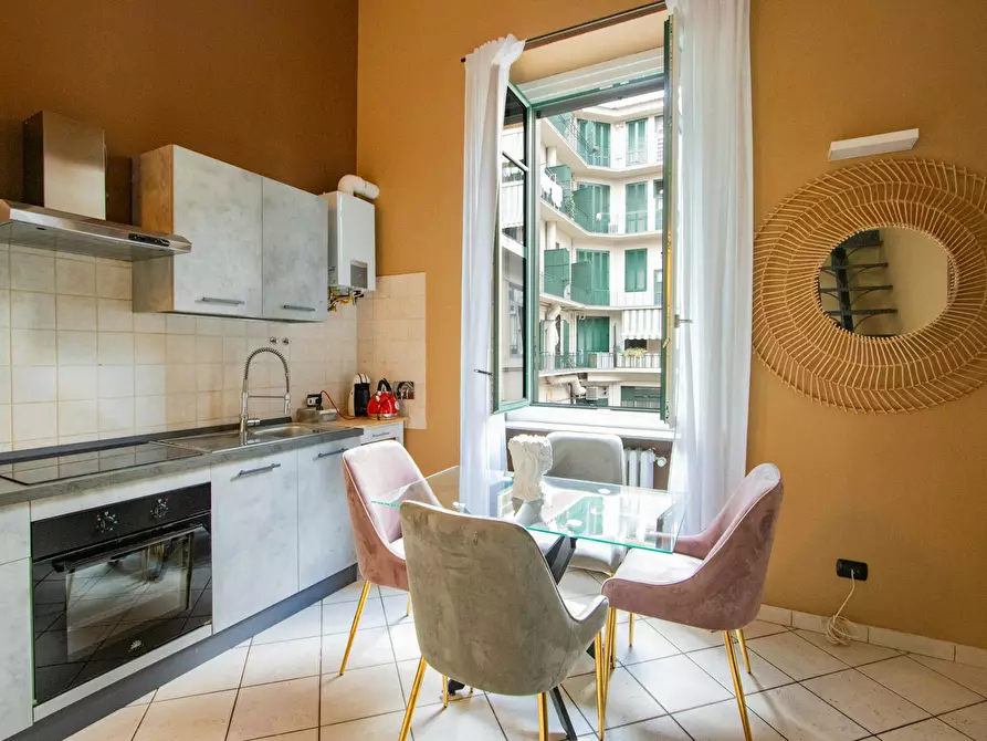 Immagine 2 di Appartamento in affitto  in Via Carlo Alberto a Torino