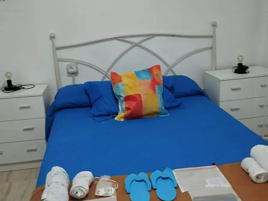 Immagine 1 di Camera in affitto  in Calle Jacinto Higueras a Jaen