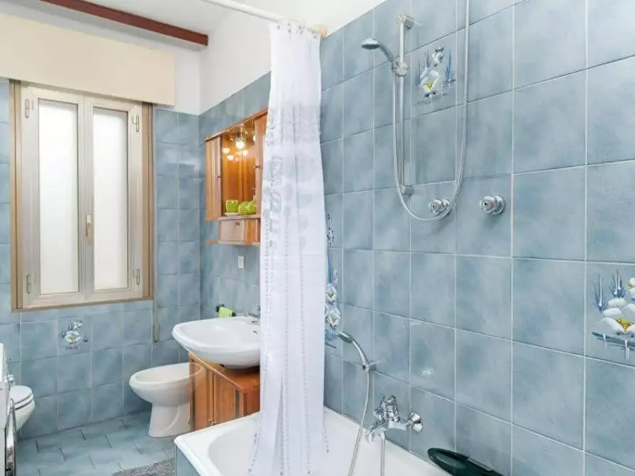 Immagine 4 di Camera condivisa in affitto  in Via Armando Diaz a Venezia