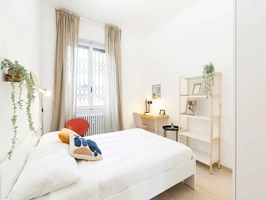 Immagine 1 di Camera in affitto  in Via Amatore Sciesa a Milano