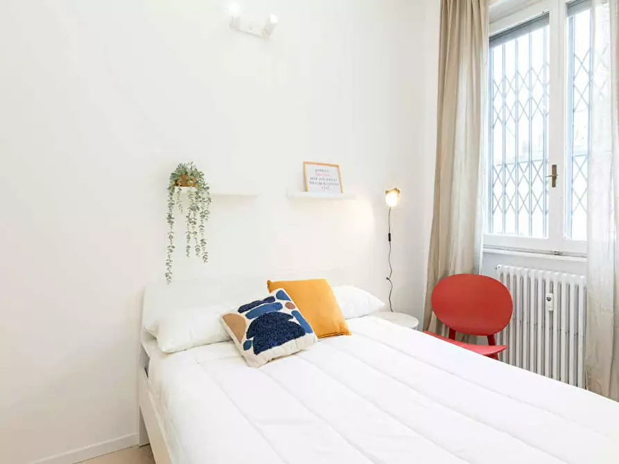 Immagine 2 di Camera in affitto  in Via Amatore Sciesa a Milano