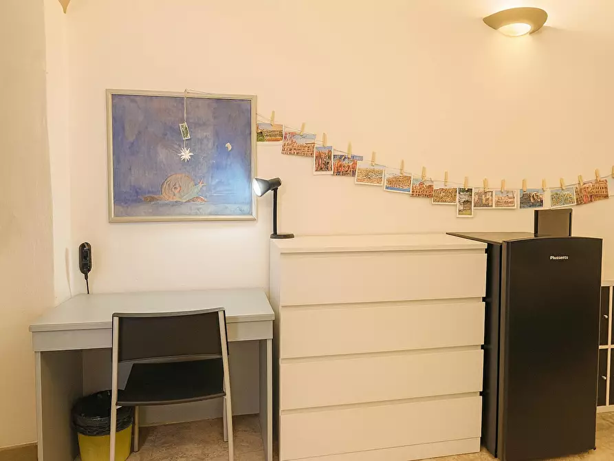 Immagine 8 di Camera in affitto  in Via del Porrione a Siena