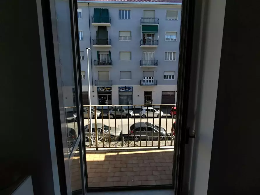 Immagine 4 di Camera in affitto  in Via Cortemilia a Torino