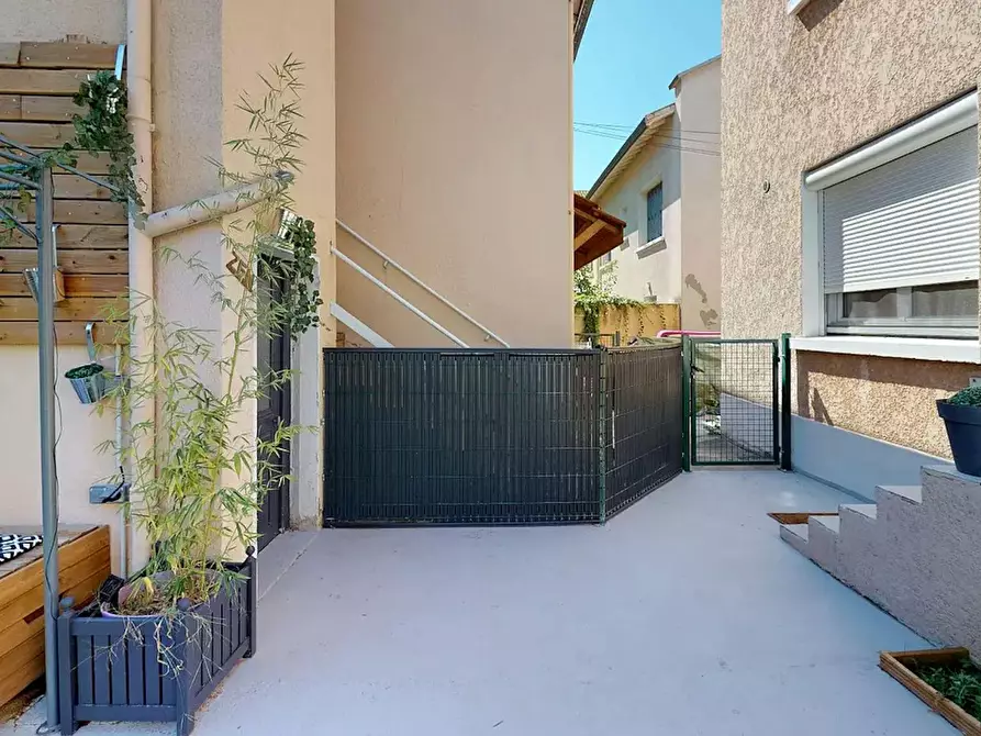 Immagine 8 di Camera in affitto  in Rue Jules Cambon a Lyon 08