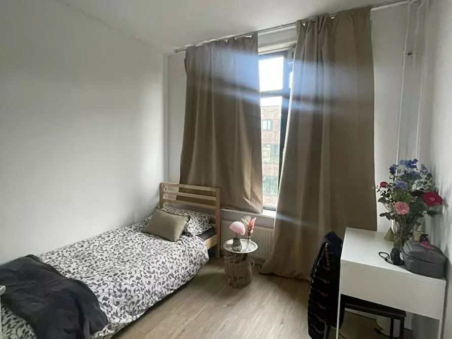 Immagine 1 di Camera in affitto  in Walenburgerweg a Rotterdam
