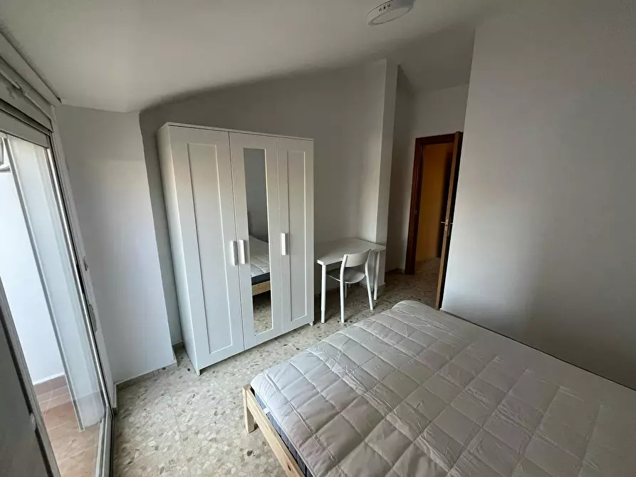 Immagine 2 di Camera in affitto  in Carrer de Josep Benlliure a Valencia