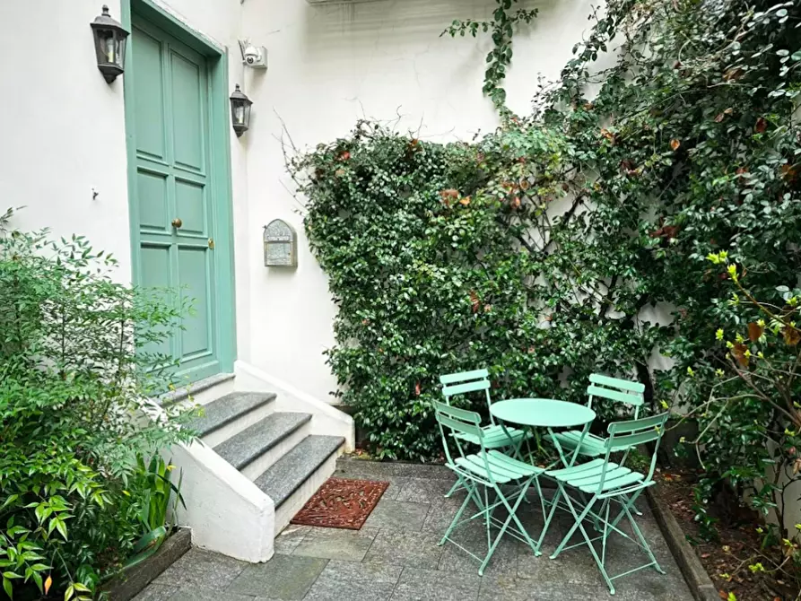 Immagine 9 di Appartamento in affitto  in Via della Rocca a Torino