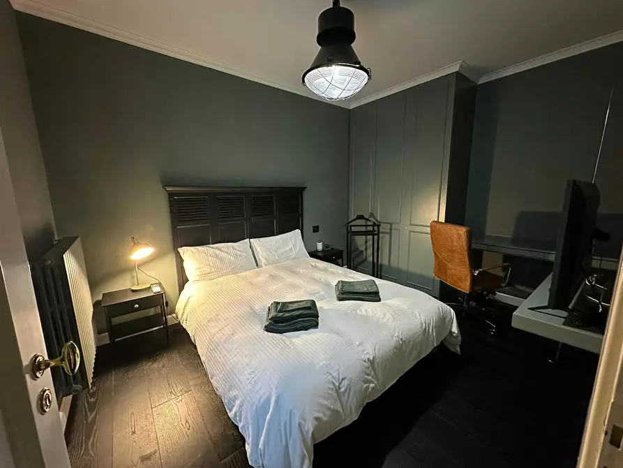 Immagine 2 di Appartamento in affitto  in Via della Rocca a Torino