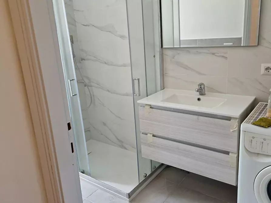 Immagine 9 di Camera in affitto  in Via Cortemilia a Torino