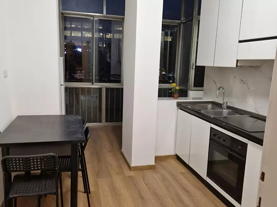 Immagine 6 di Camera in affitto  in Via Cortemilia a Torino