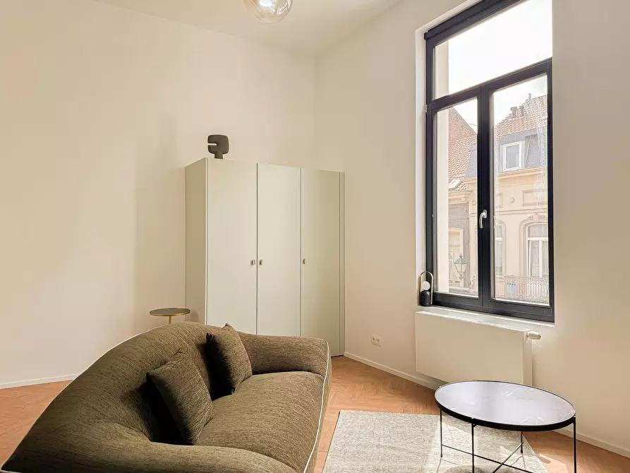 Immagine 3 di Appartamento in affitto  in Rue Xavier De Bue a Uccle