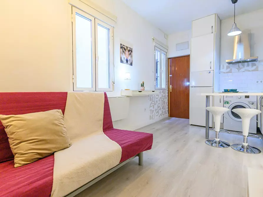 Immagine 9 di Appartamento in affitto  in Calle del Ave María a Madrid