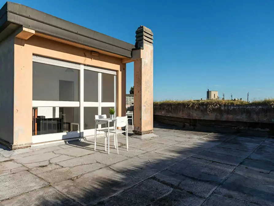 Immagine 9 di Camera in affitto  in Via delle Acacie a Buccinasco