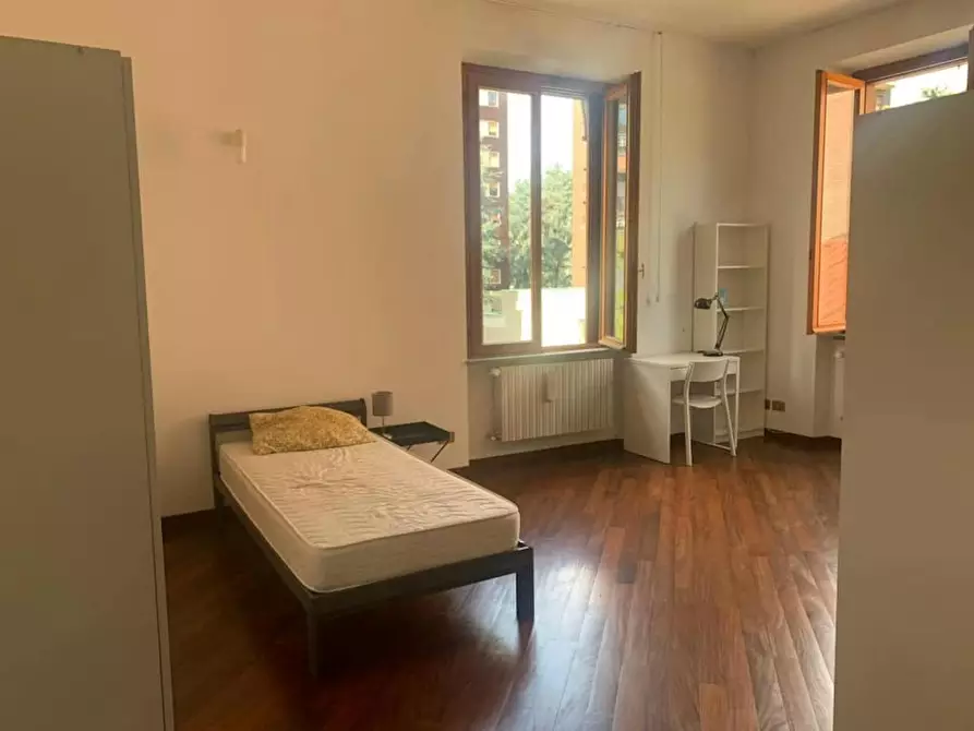 Immagine 3 di Camera condivisa in affitto  in Viale Sarca a Milano