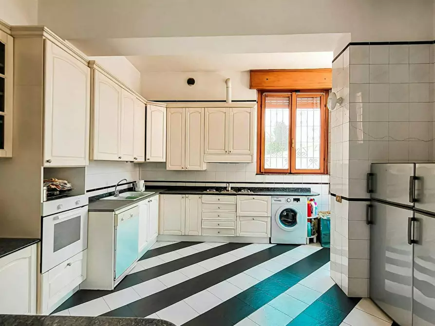 Immagine 7 di Camera in affitto  in Viale Sarca a Milano