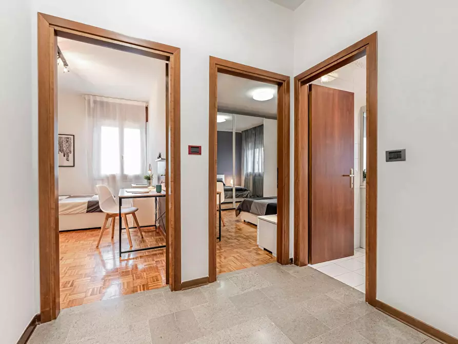 Immagine 10 di Camera in affitto  in Via Leonardo da Vinci a Padova