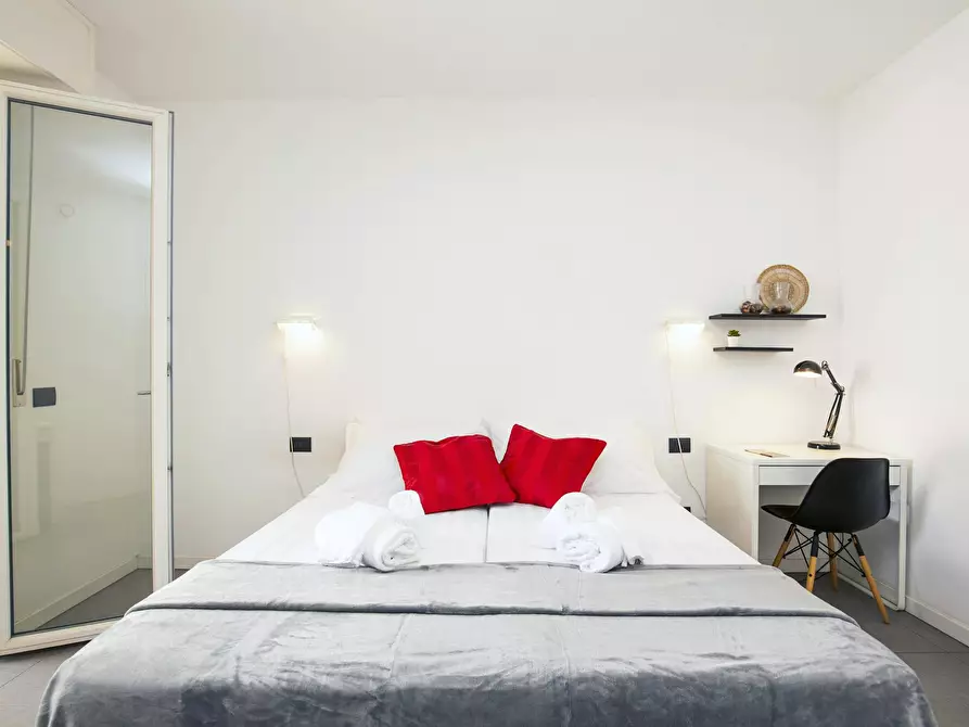 Immagine 7 di Camera condivisa in affitto  in Via Luigi Mercantini a Milano