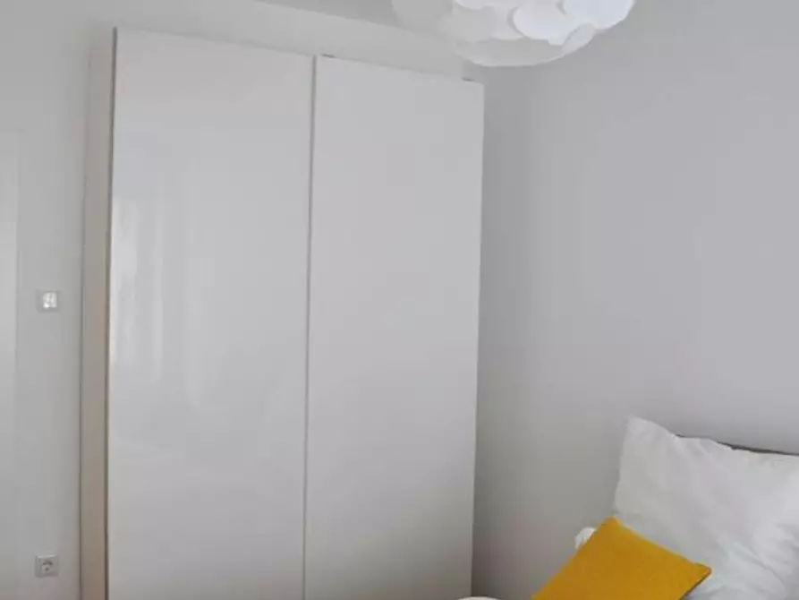 Immagine 6 di Appartamento in affitto  in Cantadorstraße a Düsseldorf