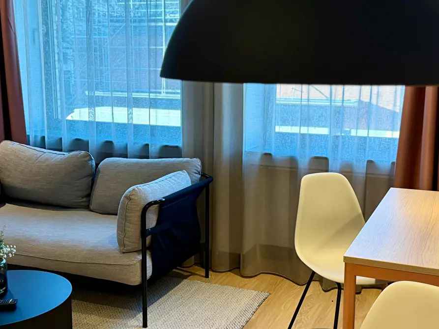 Immagine 4 di Appartamento in affitto  in Offenbachplatz a Köln