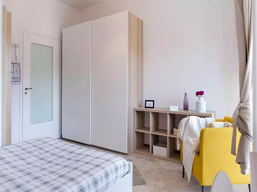 Immagine 1 di Camera in affitto  in Via dei Mandorli a Buccinasco