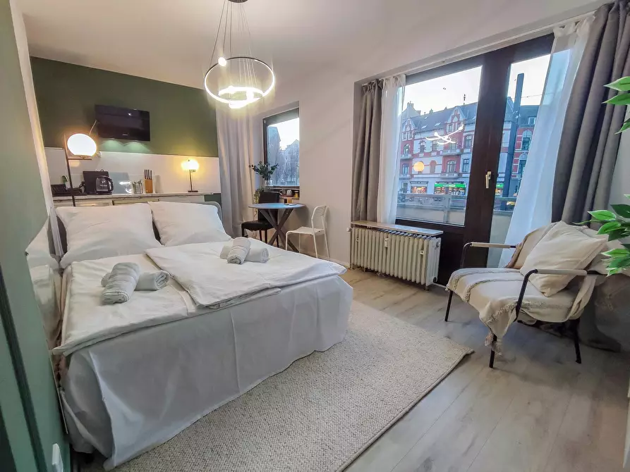 Immagine 1 di Appartamento in affitto  in Collenbachstraße a Düsseldorf