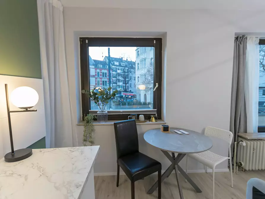 Immagine 6 di Appartamento in affitto  in Collenbachstraße a Düsseldorf