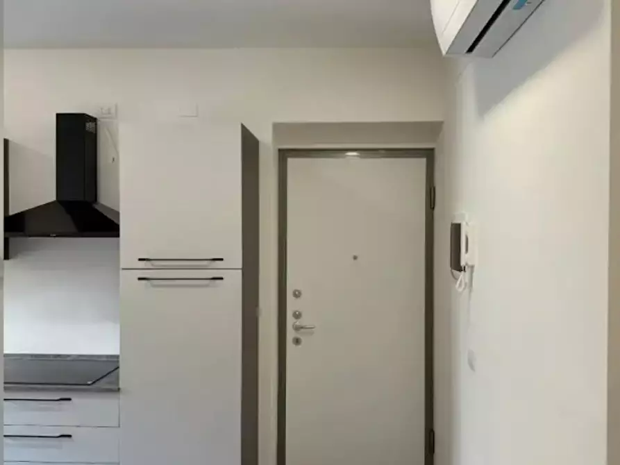 Immagine 9 di Camera in affitto  in Via Pietro Marocco a Milano