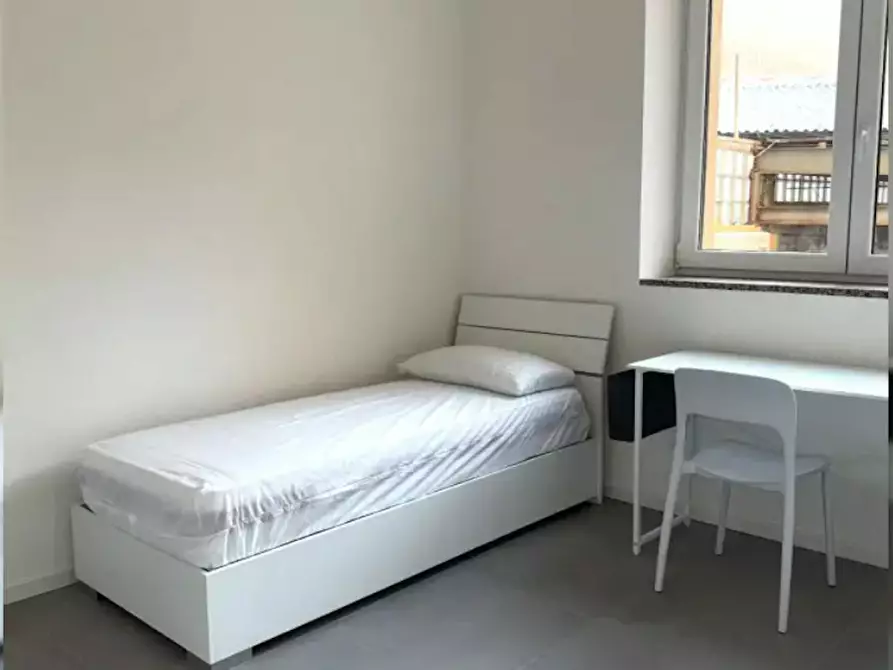 Immagine 1 di Camera in affitto  in Via Pietro Marocco a Milano