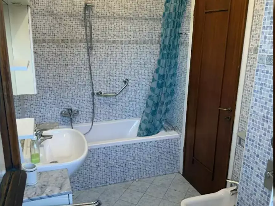 Immagine 10 di Camera in affitto  in Via Carlo Pisacane a Sesto San Giovanni