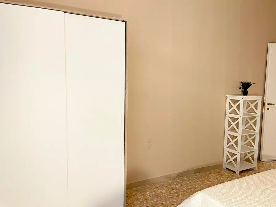 Immagine 4 di Camera in affitto  in Lungarno Amerigo Vespucci a Firenze