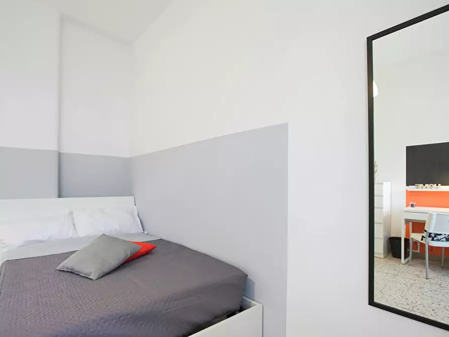 Immagine 5 di Camera in affitto  in Viale Colli Aminei a Napoli