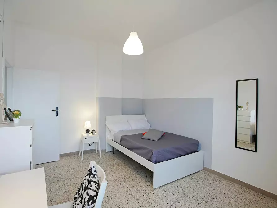 Immagine 4 di Camera in affitto  in Viale Colli Aminei a Napoli