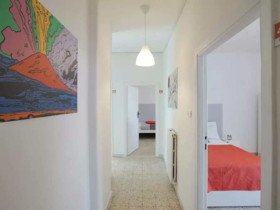 Immagine 10 di Camera in affitto  in Viale Colli Aminei a Napoli