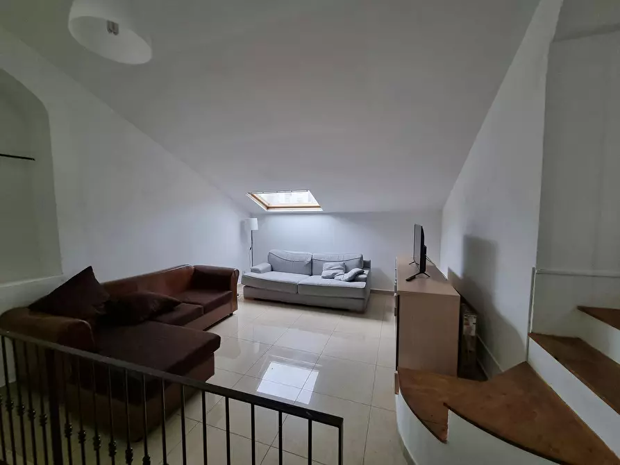 Immagine 8 di Camera in affitto  in Via Pietro Trinchera a Napoli