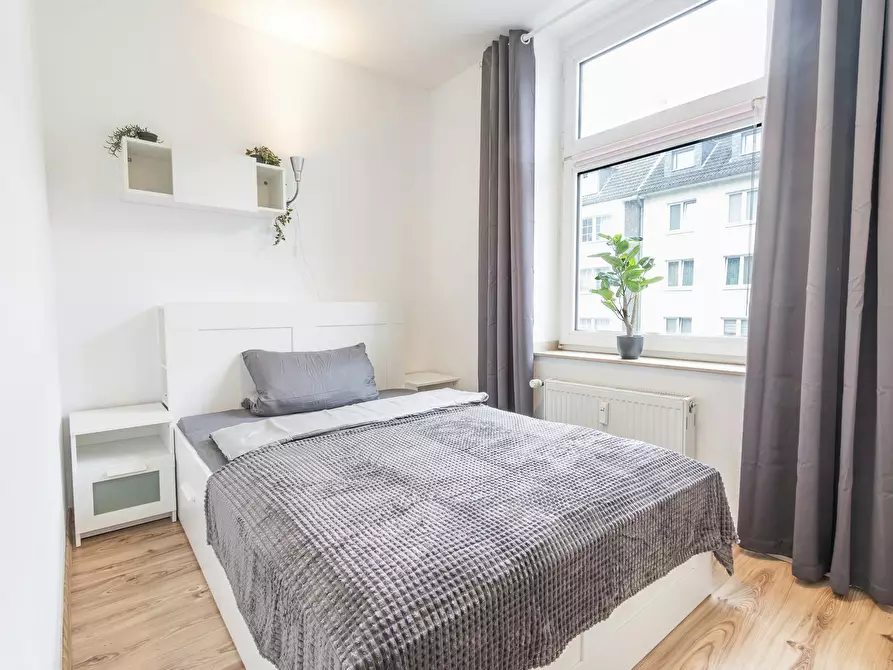 Immagine 4 di Appartamento in affitto  in Gerresheimer Straße a Düsseldorf