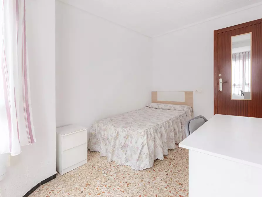 Immagine 2 di Camera in affitto  in Carrer Clemente Gonzalvez Valls a Elx/Elche