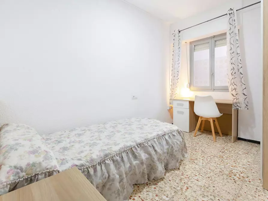 Immagine 1 di Camera in affitto  in Carrer Clemente Gonzalvez Valls a Elx/Elche
