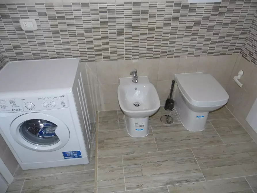 Immagine 8 di Camera in affitto  in Vico Gabella della Farina a Napoli