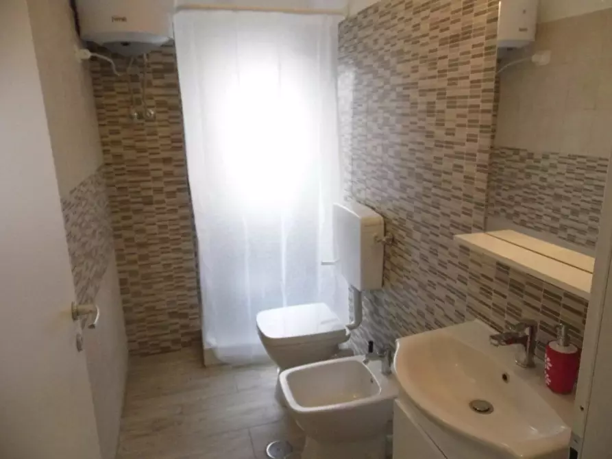 Immagine 4 di Camera in affitto  in Vico Gabella della Farina a Napoli