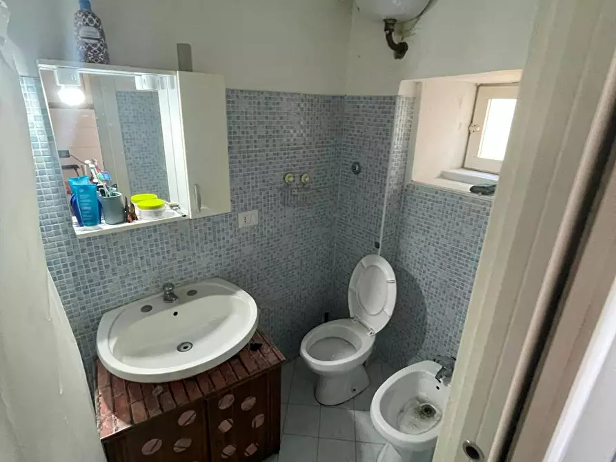 Immagine 8 di Camera in affitto  in Via Pietro Trinchera a Napoli