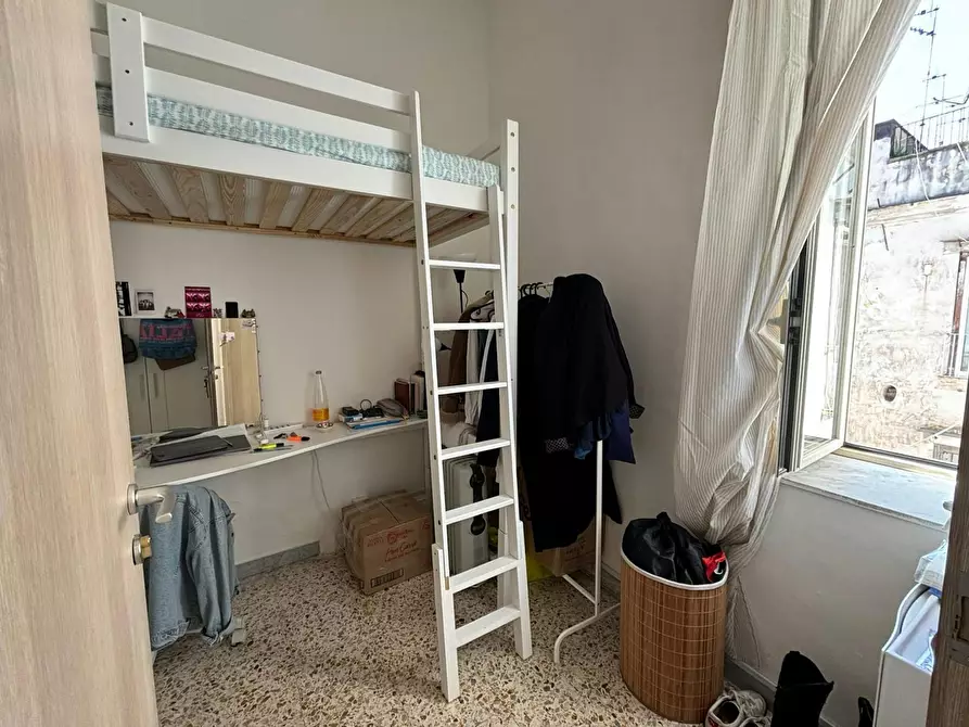 Immagine 2 di Camera in affitto  in Via Pietro Trinchera a Napoli
