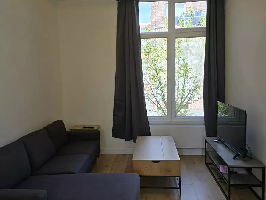 Immagine 8 di Casa indipendente in affitto  in Mariottestraat a 's-Gravenhage
