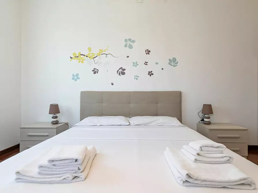 Immagine 9 di Appartamento in affitto  in Via Alcuino a Milano